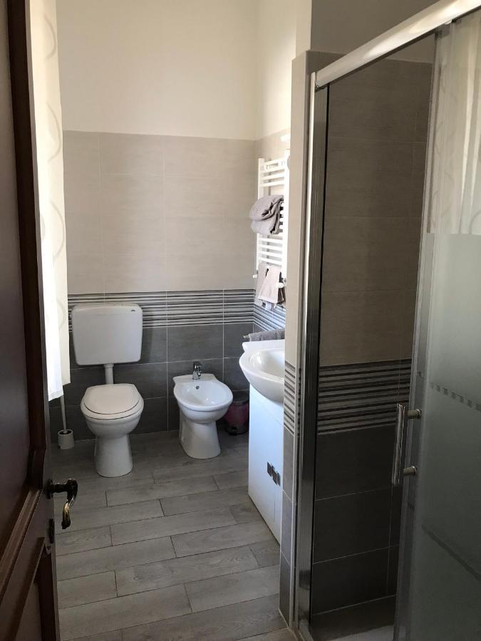 Bella Vita Guesthouse -Parcheggio Privato Interno Arona Luaran gambar
