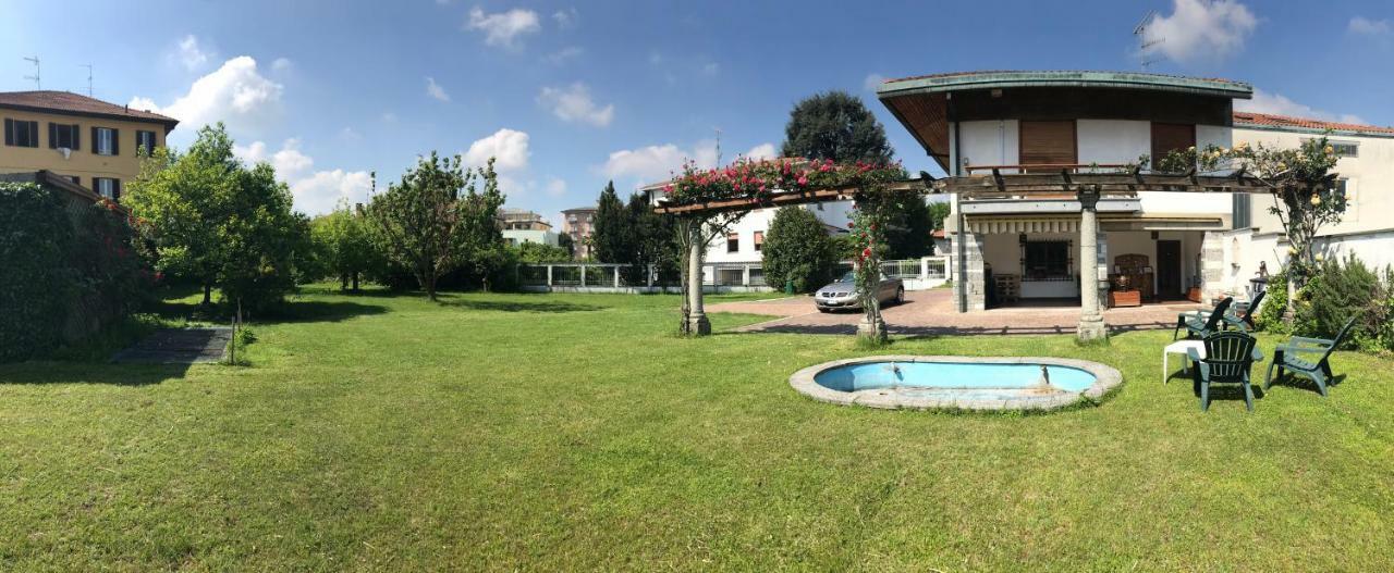 Bella Vita Guesthouse -Parcheggio Privato Interno Arona Luaran gambar